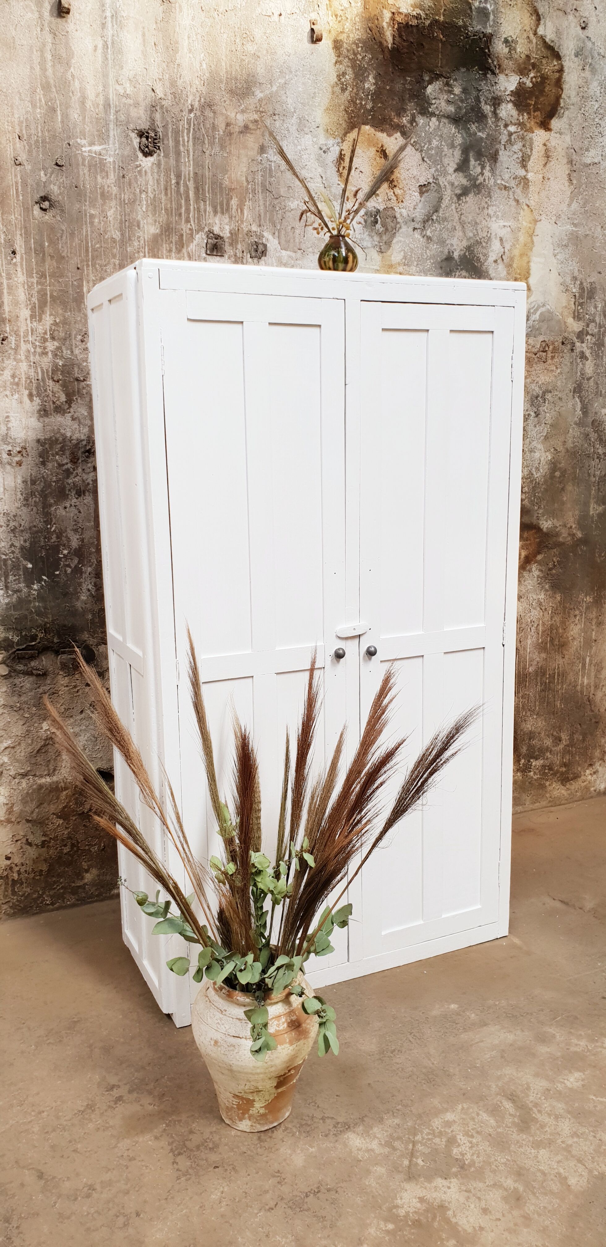 Armoire vintage
