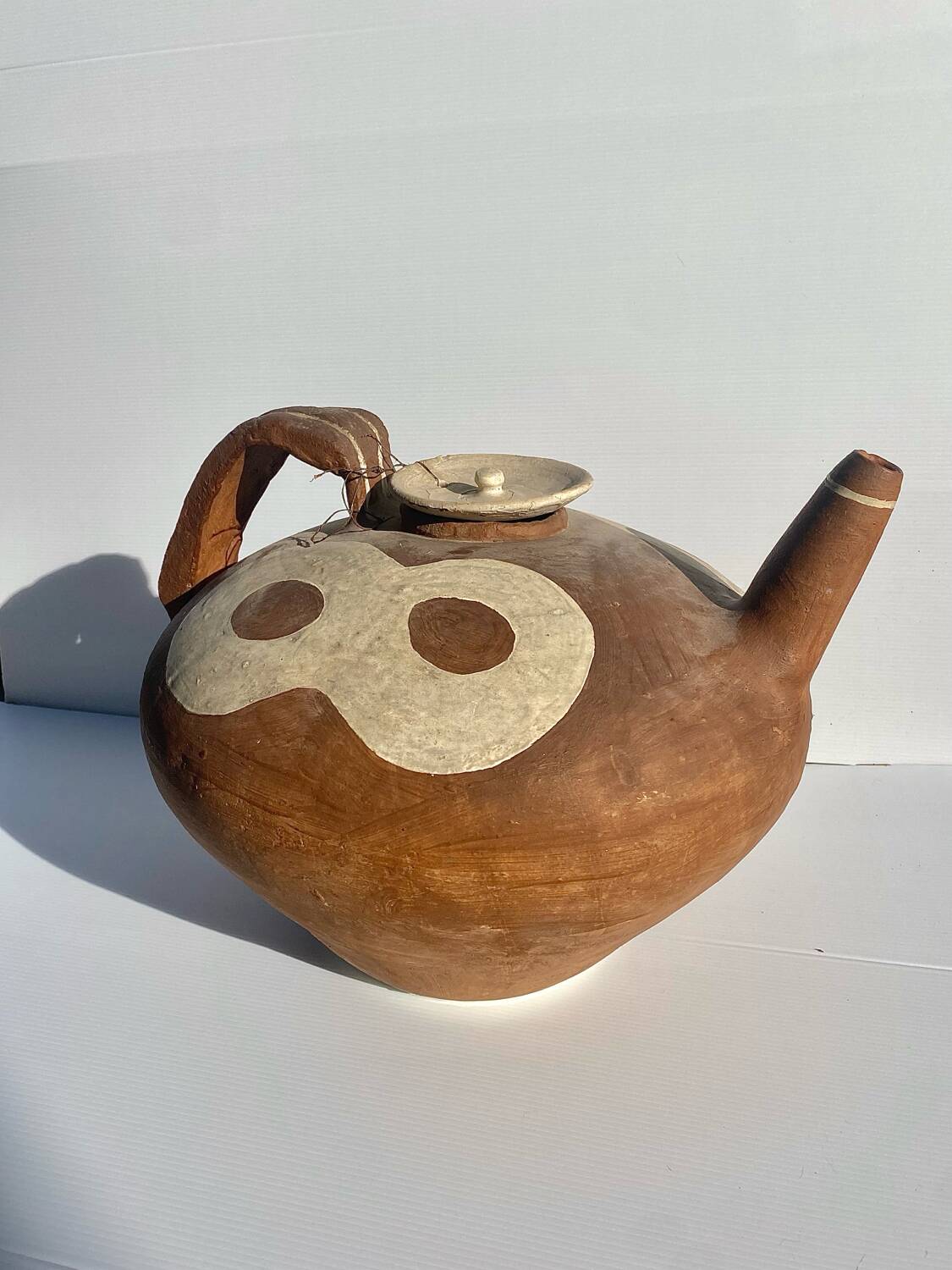 Ancient large earthenware pot from the South-West (Ariège, Rimont)