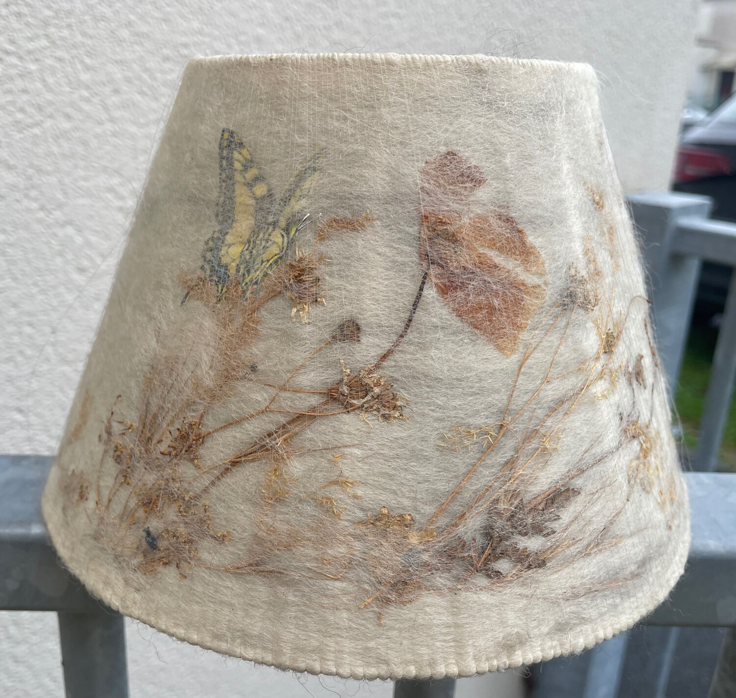 Paire d’abats- jour artisanale vintage