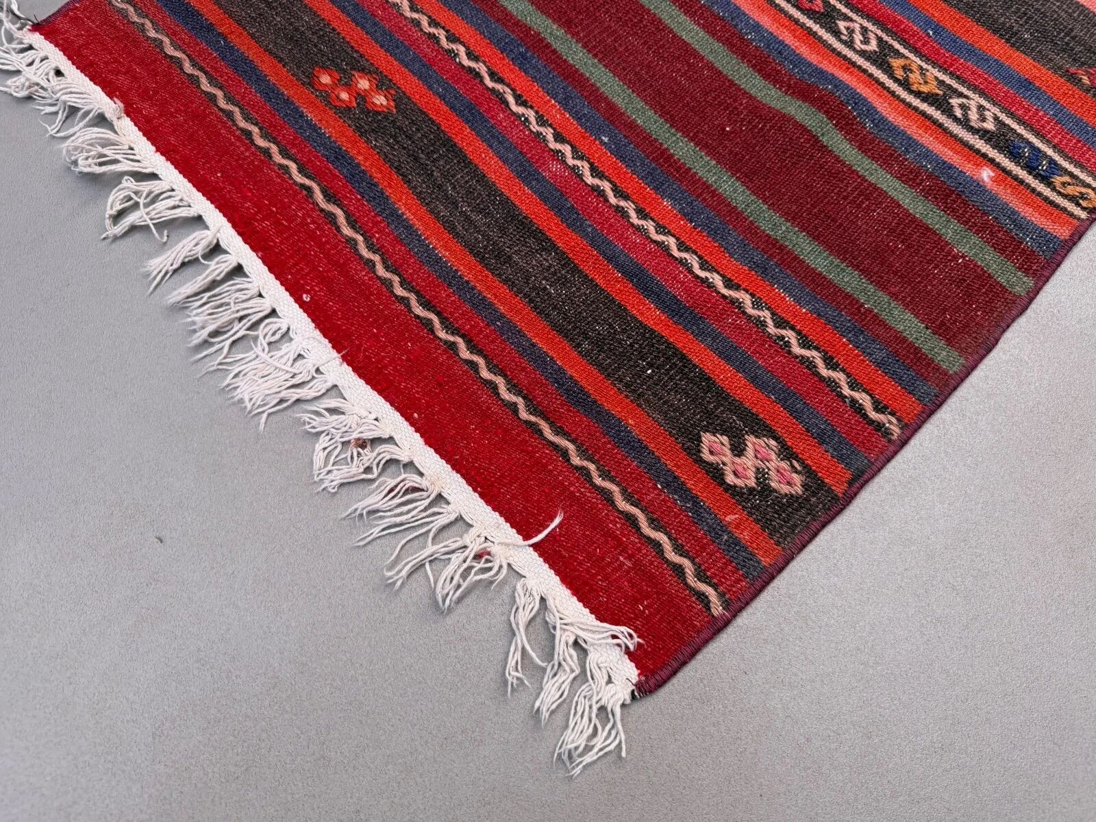 Narrow kilim runner 59x300 cm shabby chic, vintage Turkish kelim 2569