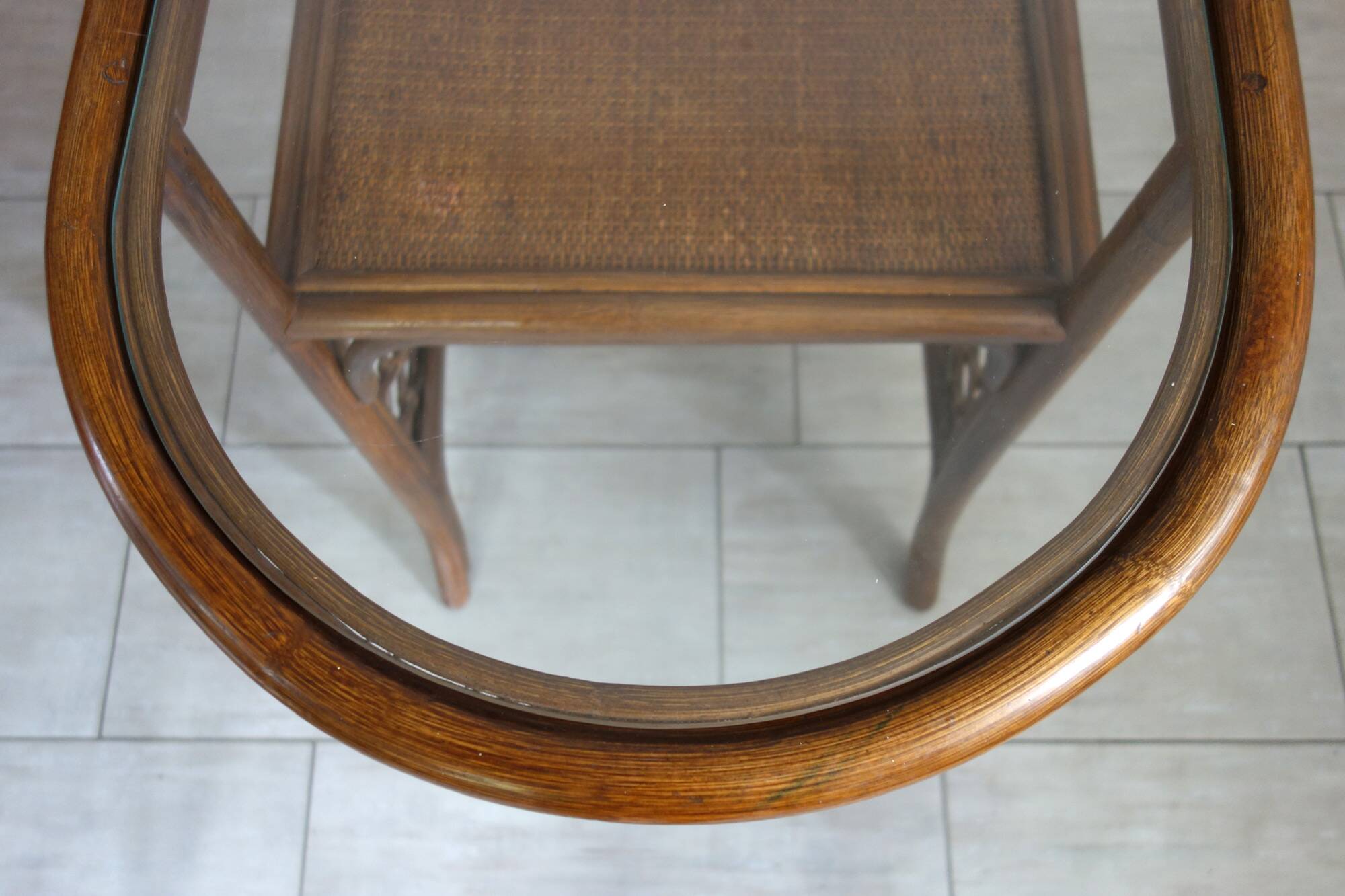 Rattan set with table and two armchairs.