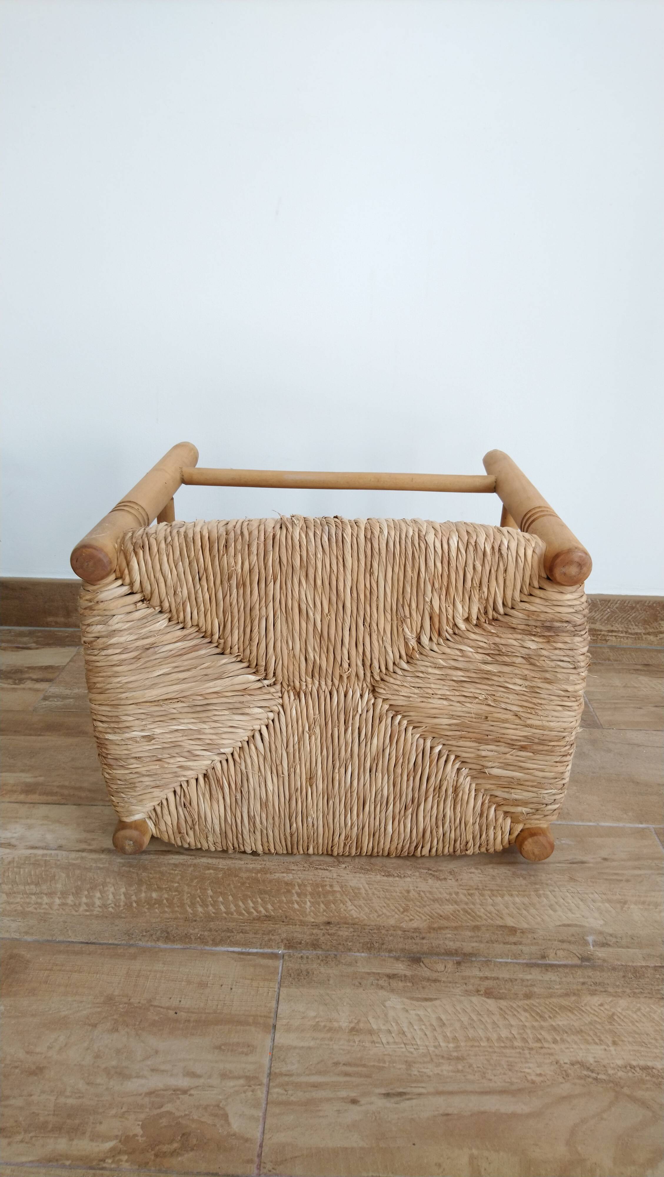 Tabouret paillé