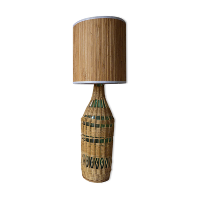 Lampe en verre et rotin tressé