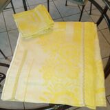 Tablecloth and 8 antique towels in linen lace hand