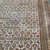 Golden Persian wool rug 200x300cm