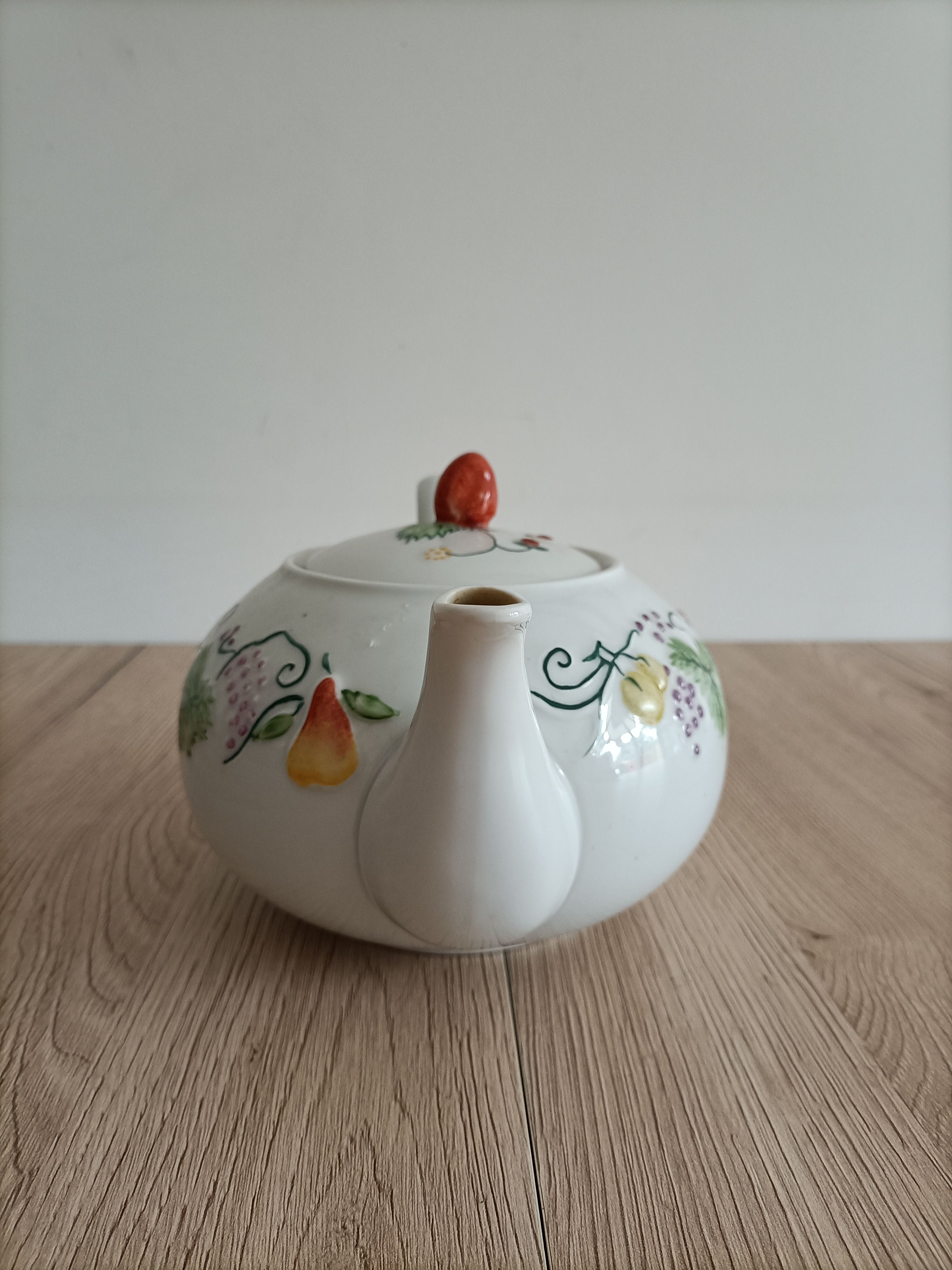 Strawberry porcelain teapot France