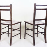 Paire de chaises antiques