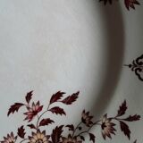 Assiettes plates anciennes dépareillées en faïence terre de fer