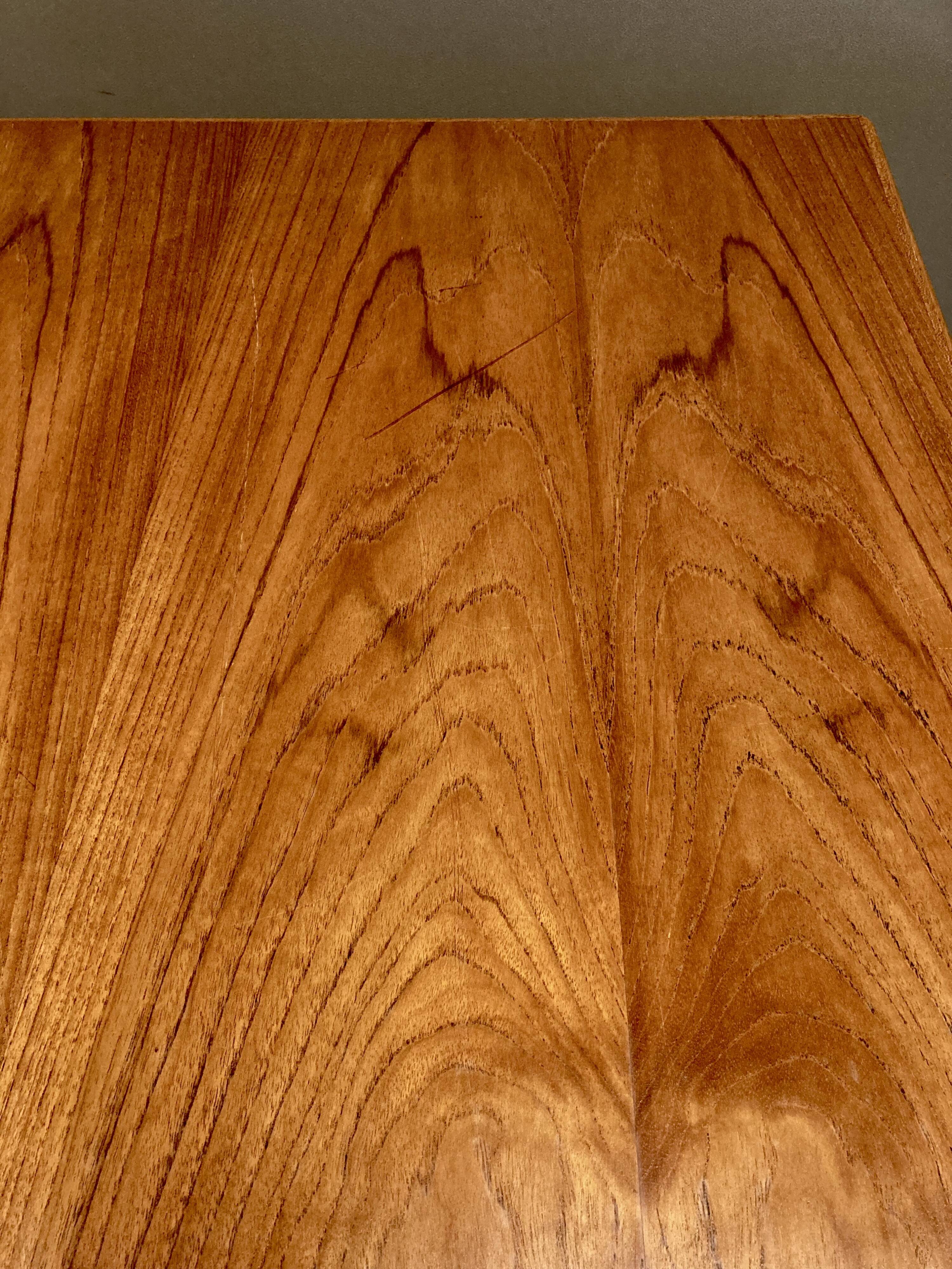 Extendable high table "Scandinavian Design" 1950.