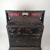 Large lacquered wooden wedding chest - China - 19th century