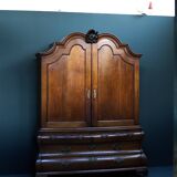 Bombe armoire hollandaise xviiie siècle