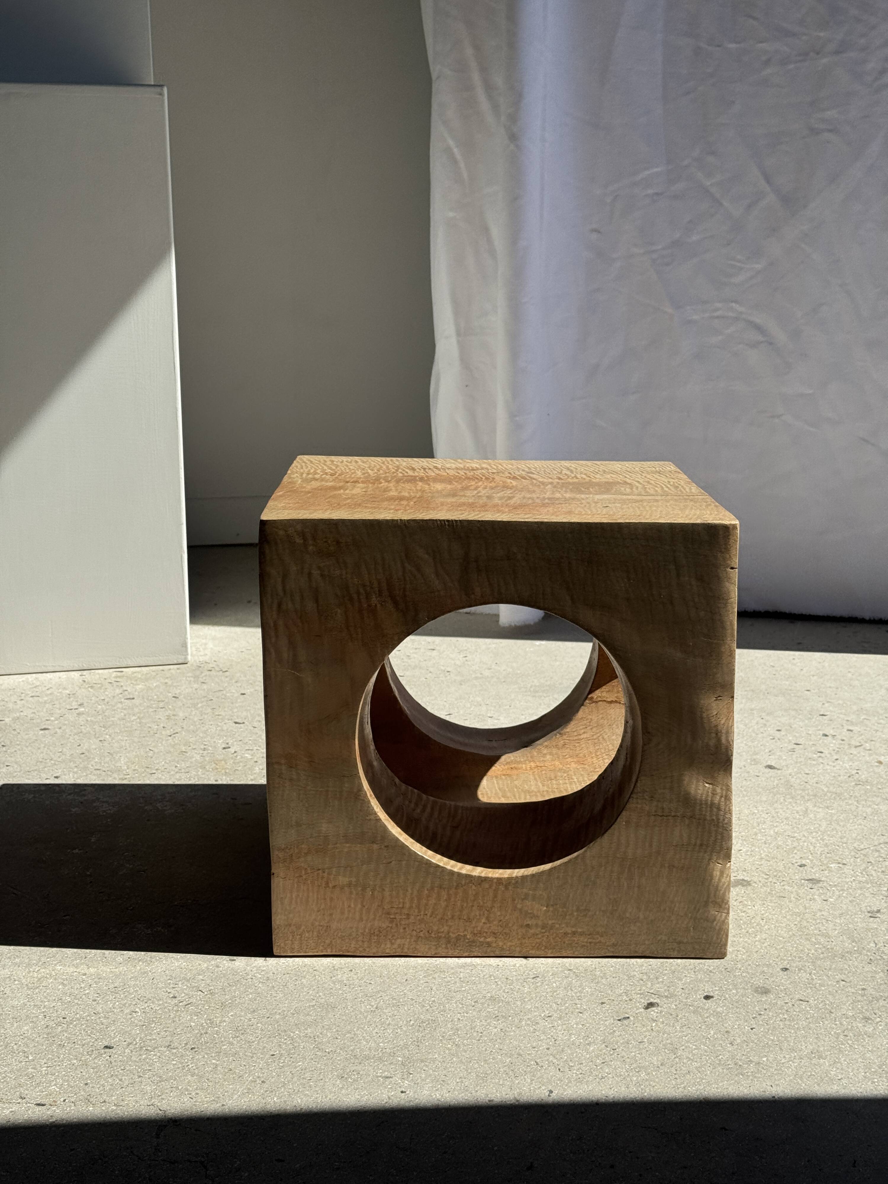 Coffee table, or openwork cubic stool in natural monoxyle mango wood H40.