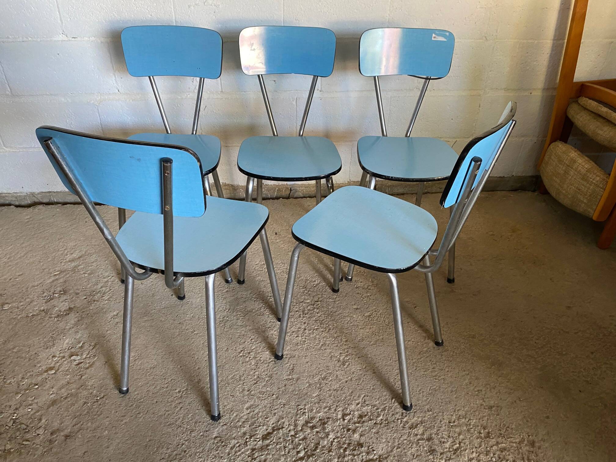 Set of 5 vintage chairs in 1960s blue formica