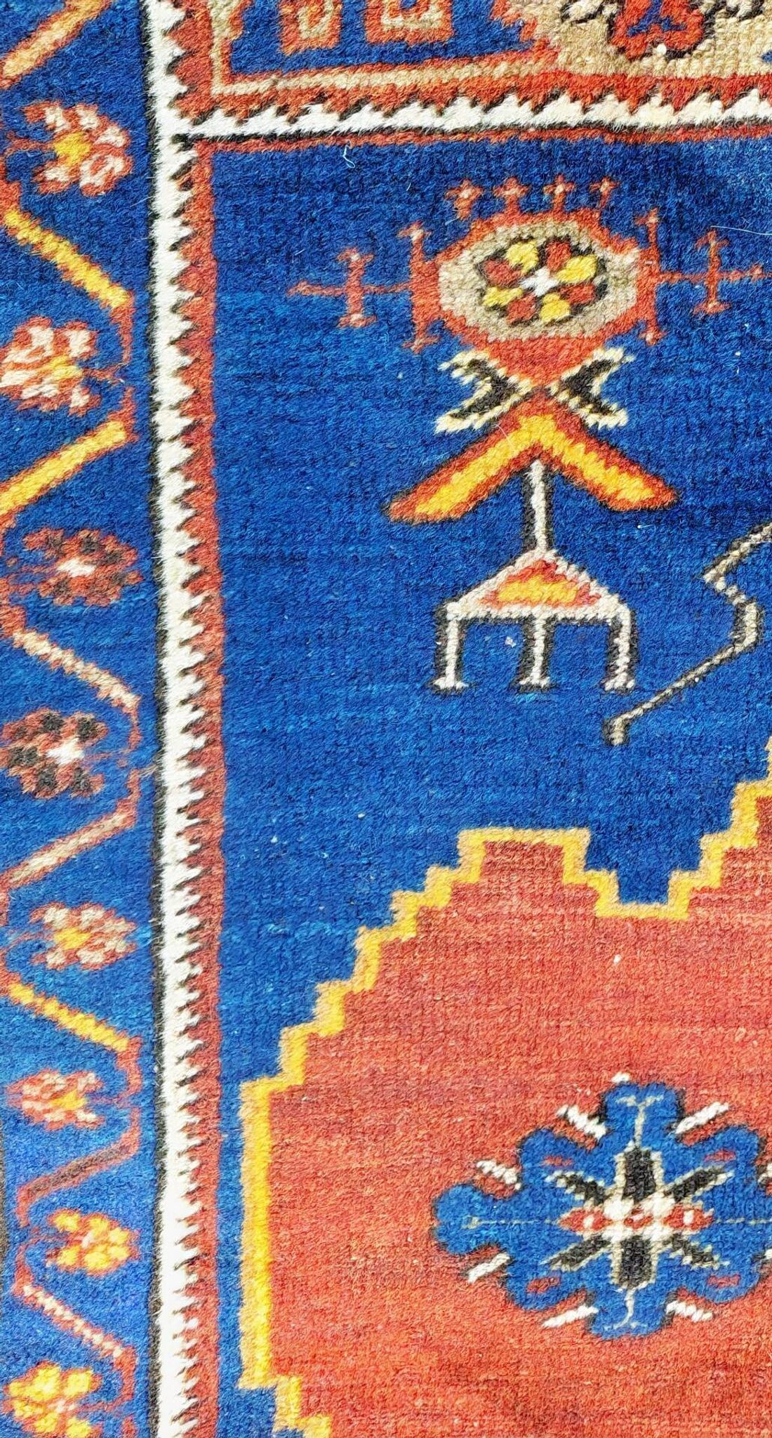 Turkish YAHYALI vintage anatomy rug handmade in wool - 131 x 227