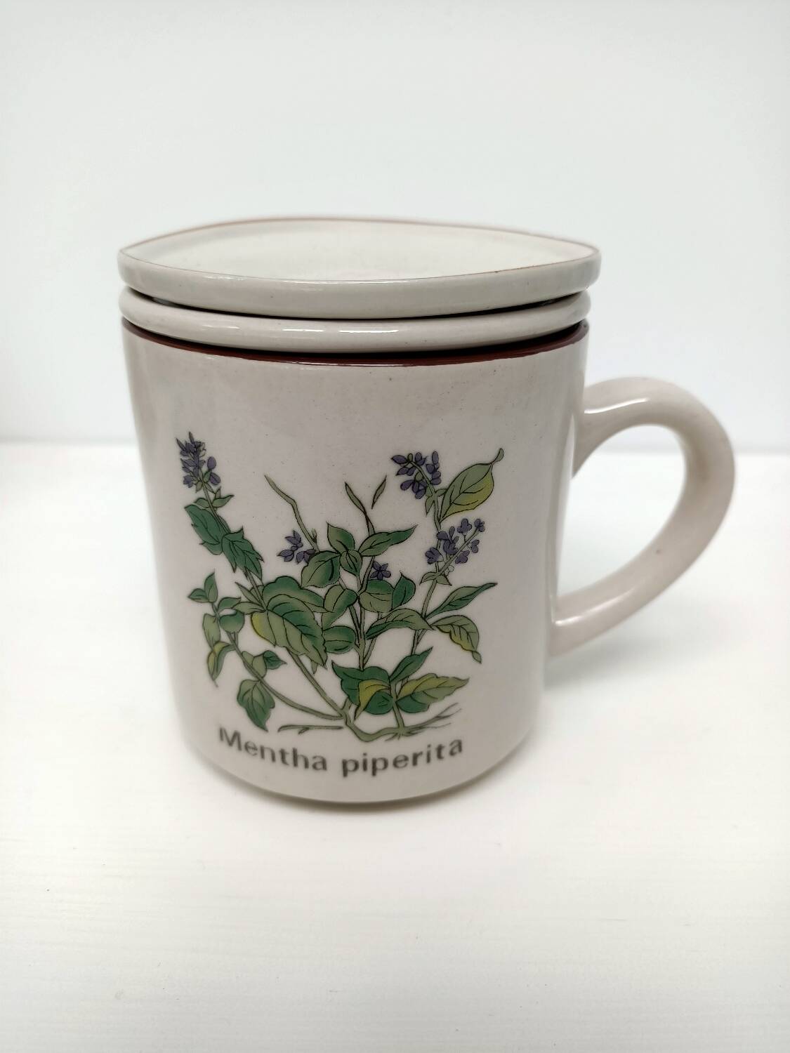 Peppermint herbal tea maker