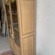 Armoire vitrée