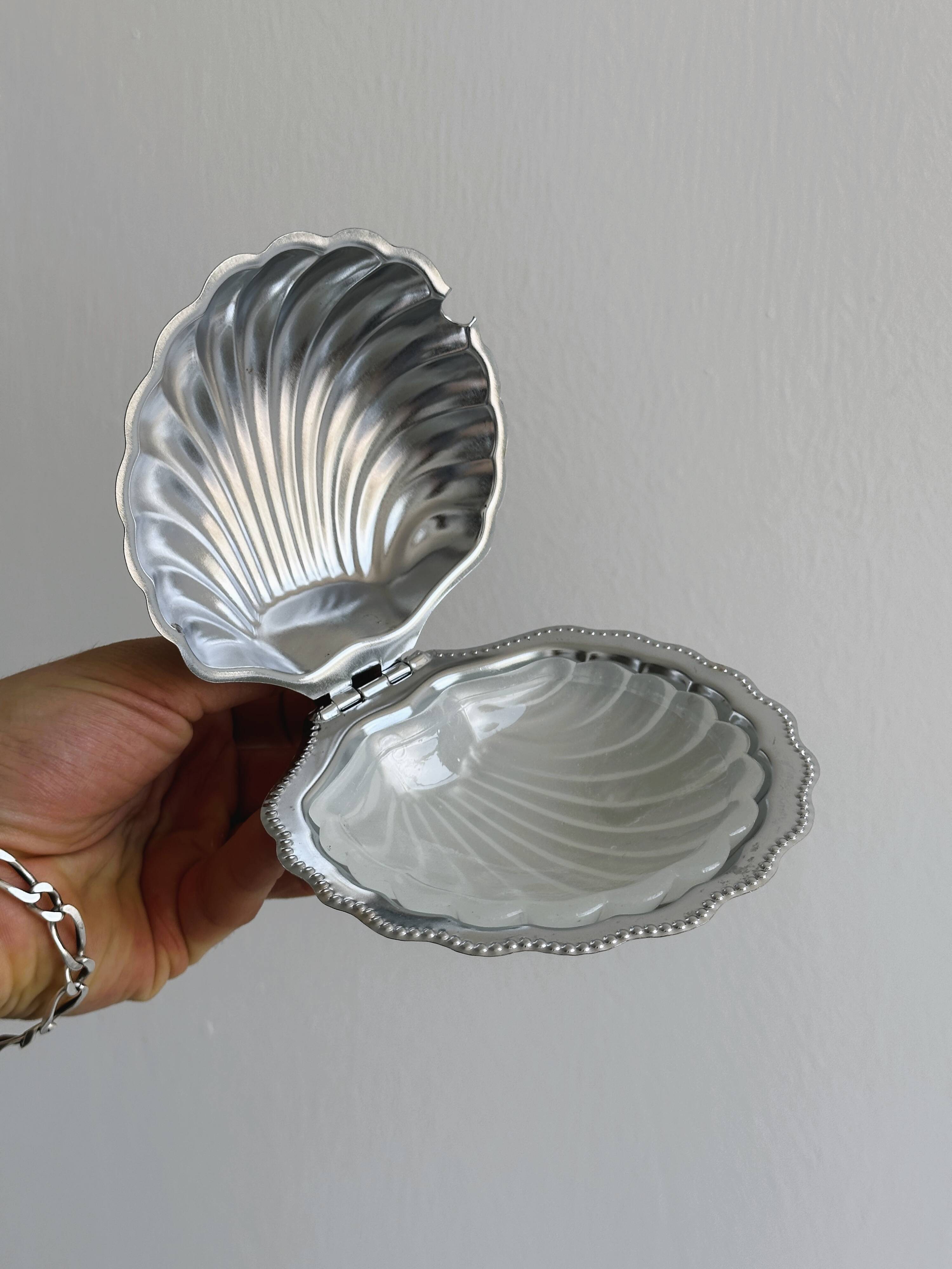Shell butter dish