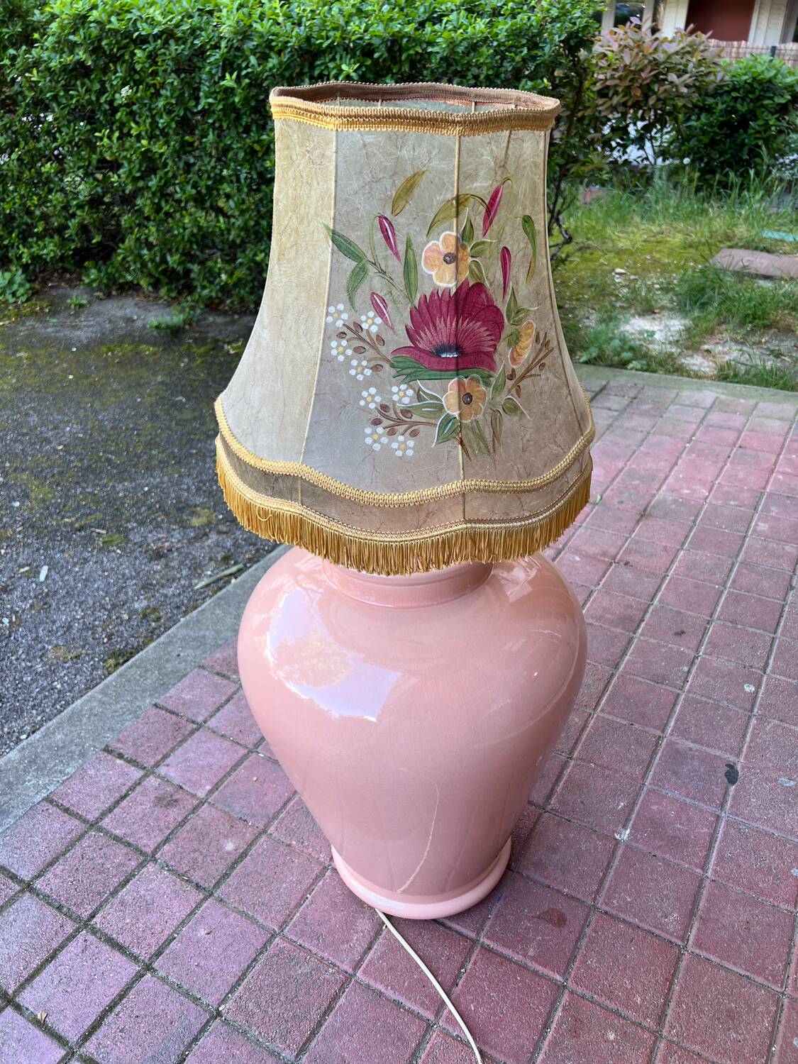 Large vintage ceramic pink pot lamp – Hand-painted lampshade