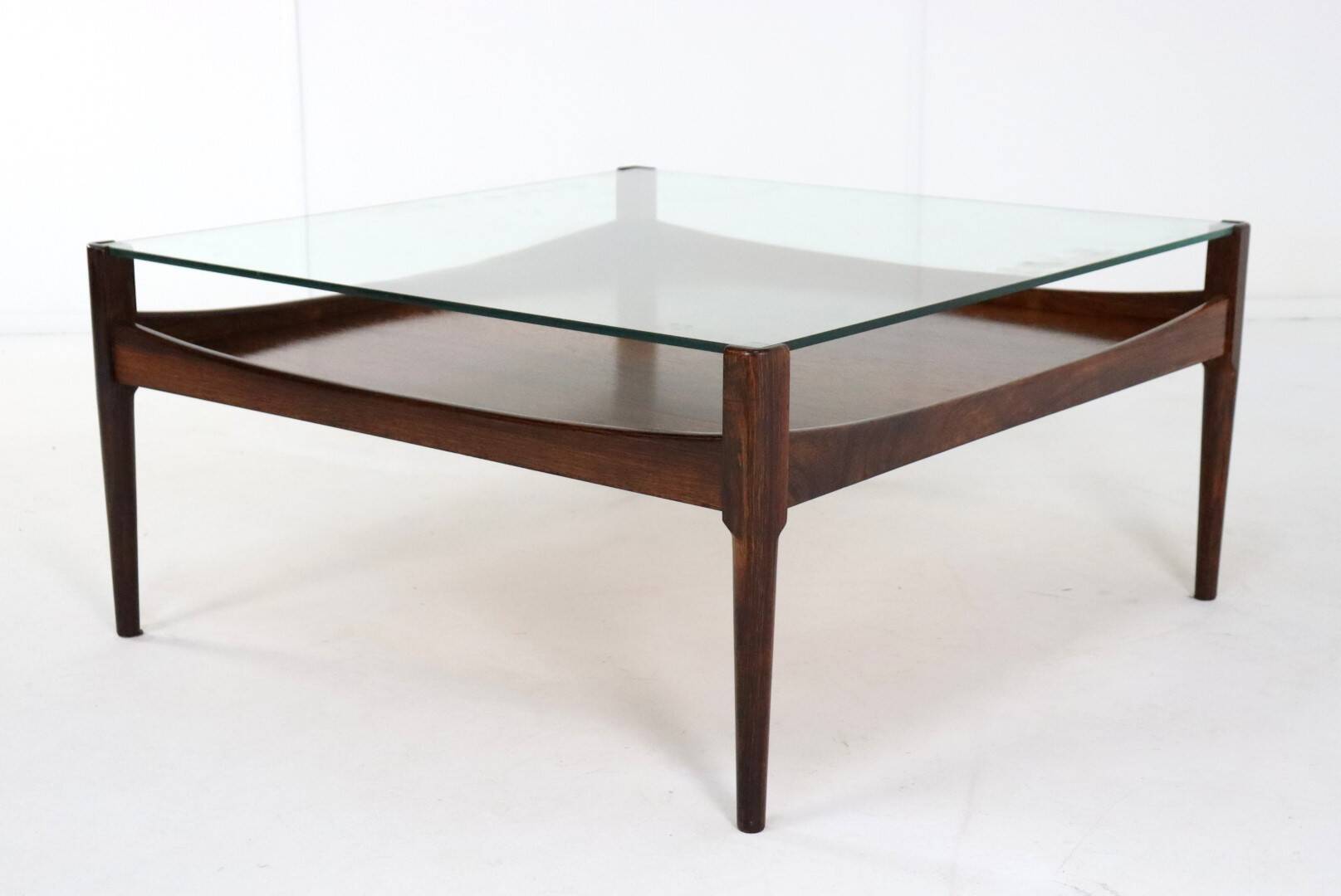 Mid-century rosewood coffee table 'Dokkum'
