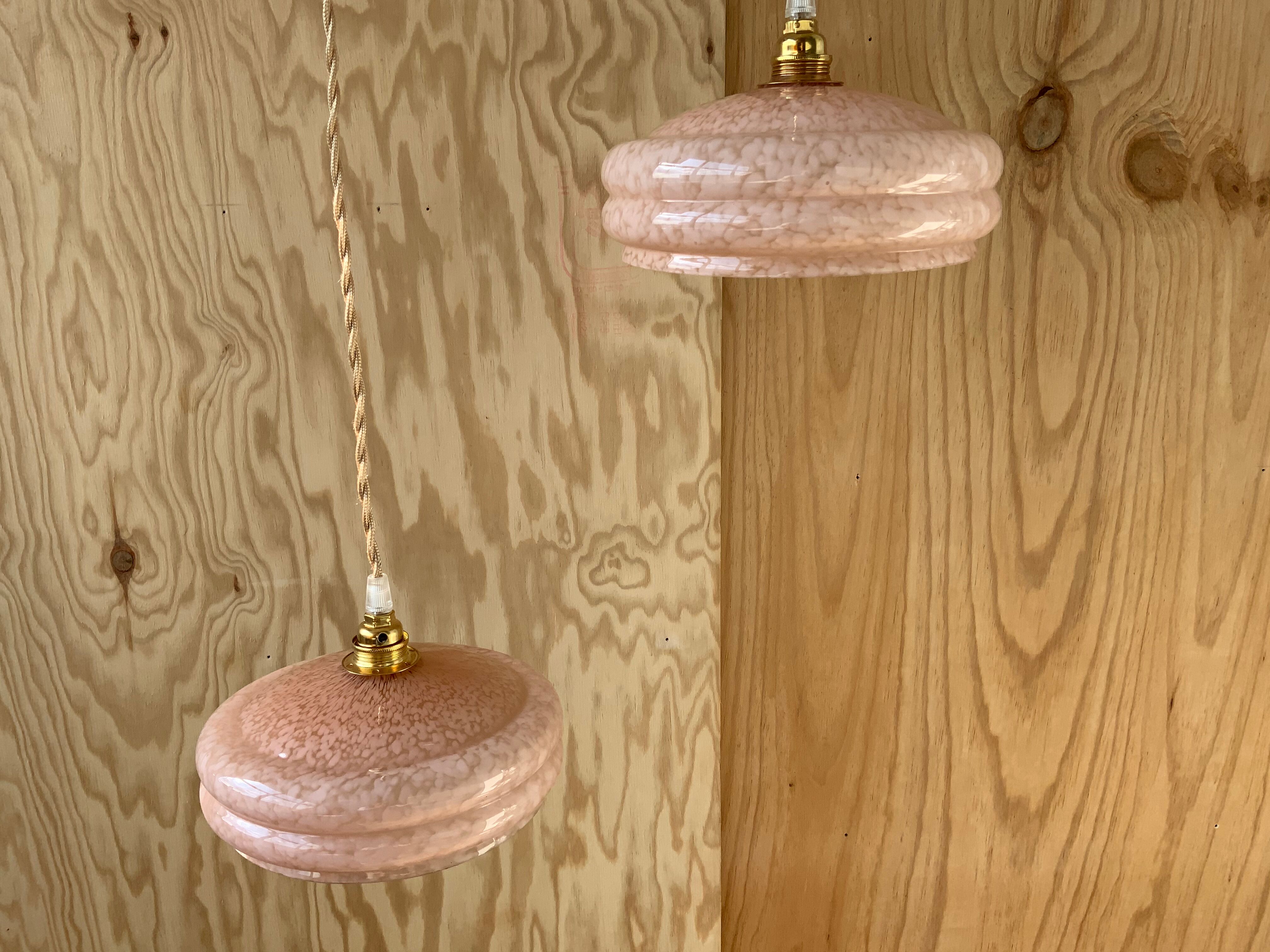 Vintage suspension duo