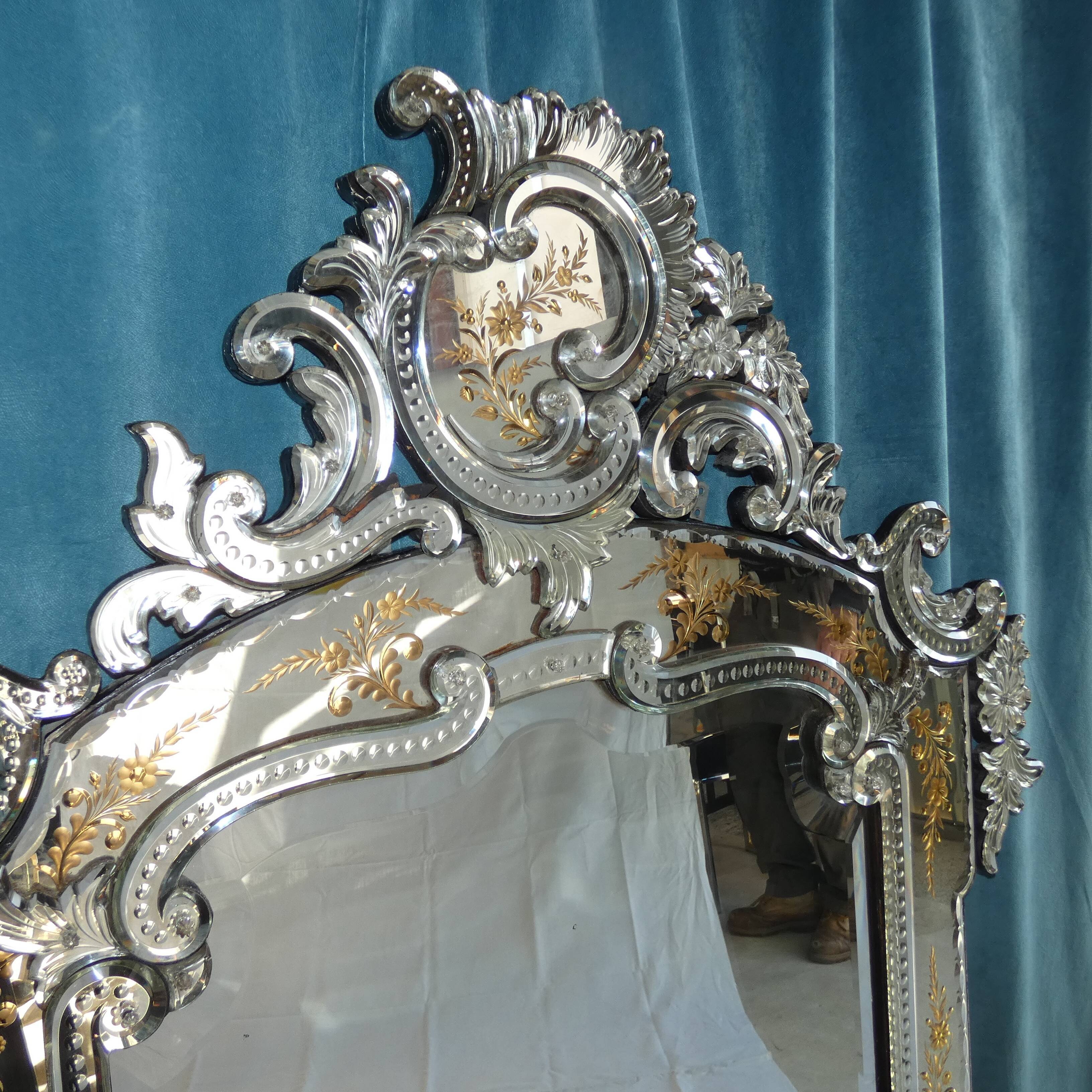 Baroque mirror murano eglomized height 166 x 110 early twentieth