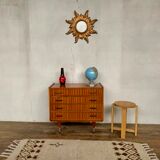 Vintage chest of drawers with 4 drawers handles bakelite feet spindle year 1960