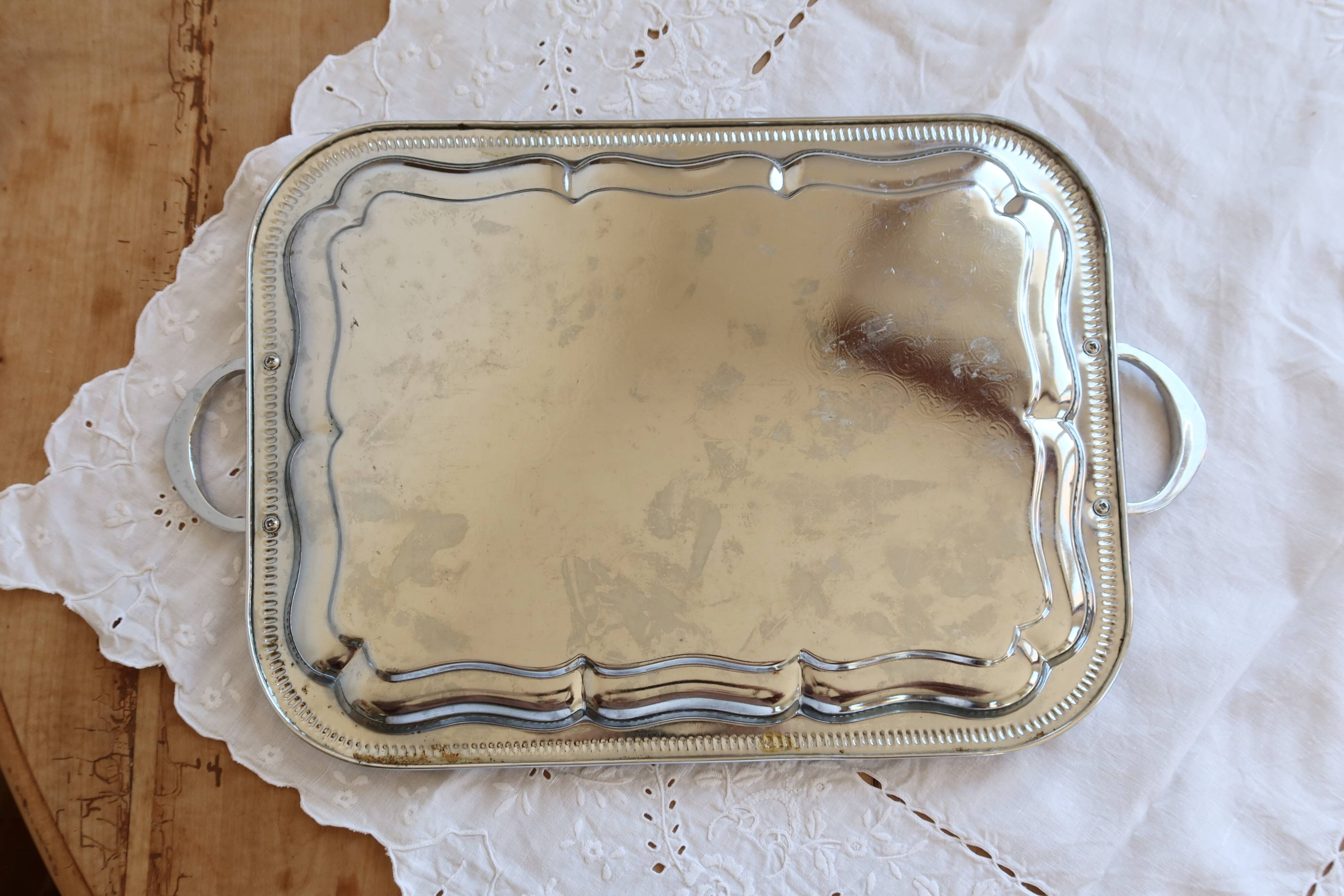 Vintage silver-plated service tray – Handles