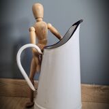 Broc enamelled white