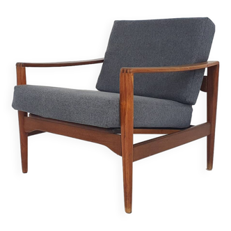 Teak lounge chair by Illum Wikkelso model EK for Niels Eilersen, Denmark 1960's