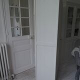 Vintage Parisian wardrobe re-enchanted in pearl gray.