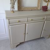 Old buffet