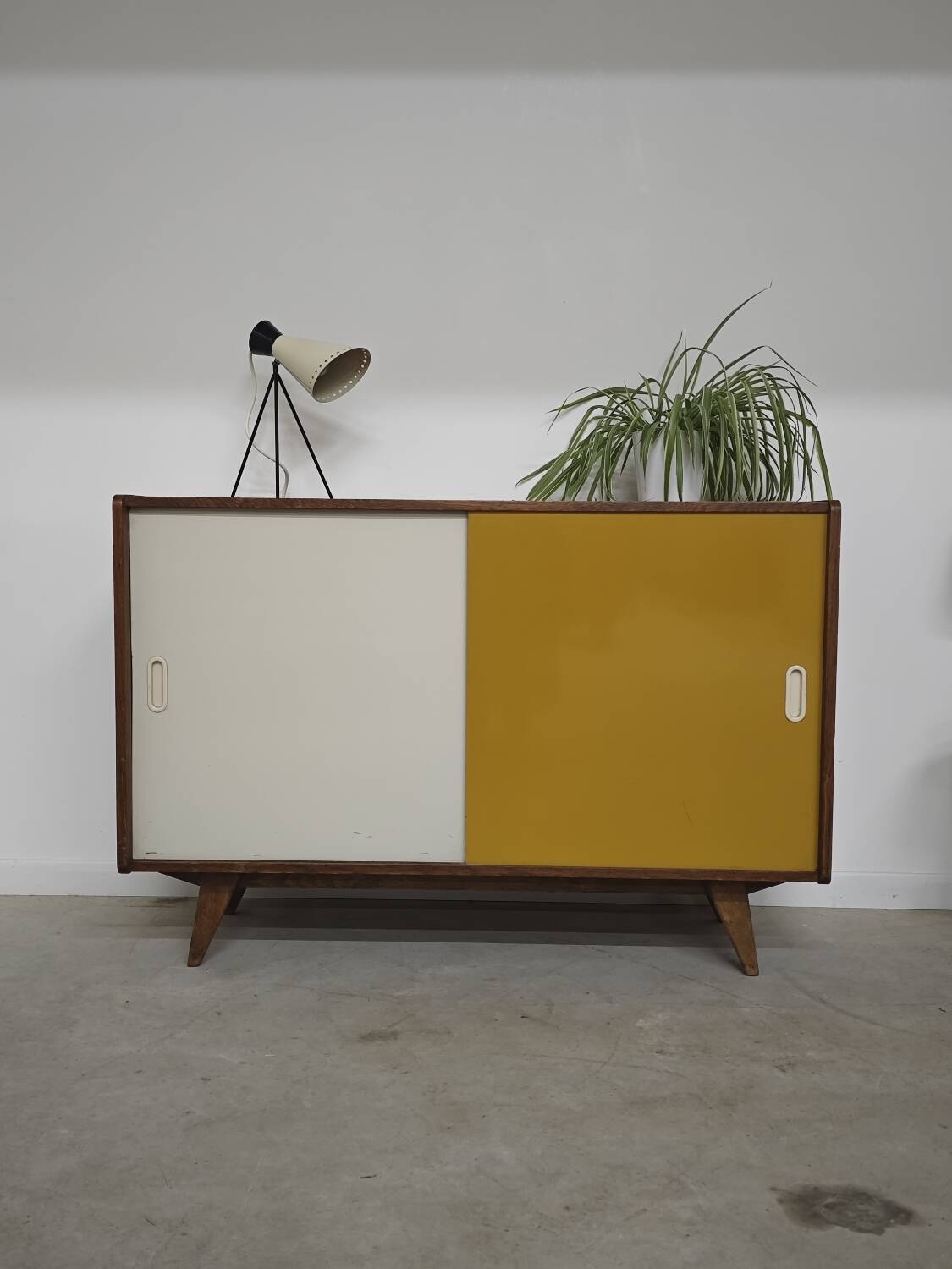 Buffet U 452 yellow by Jiri Jiroutek for Intérier Praha 1960