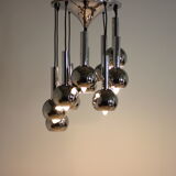Lustre cascade des années 1970