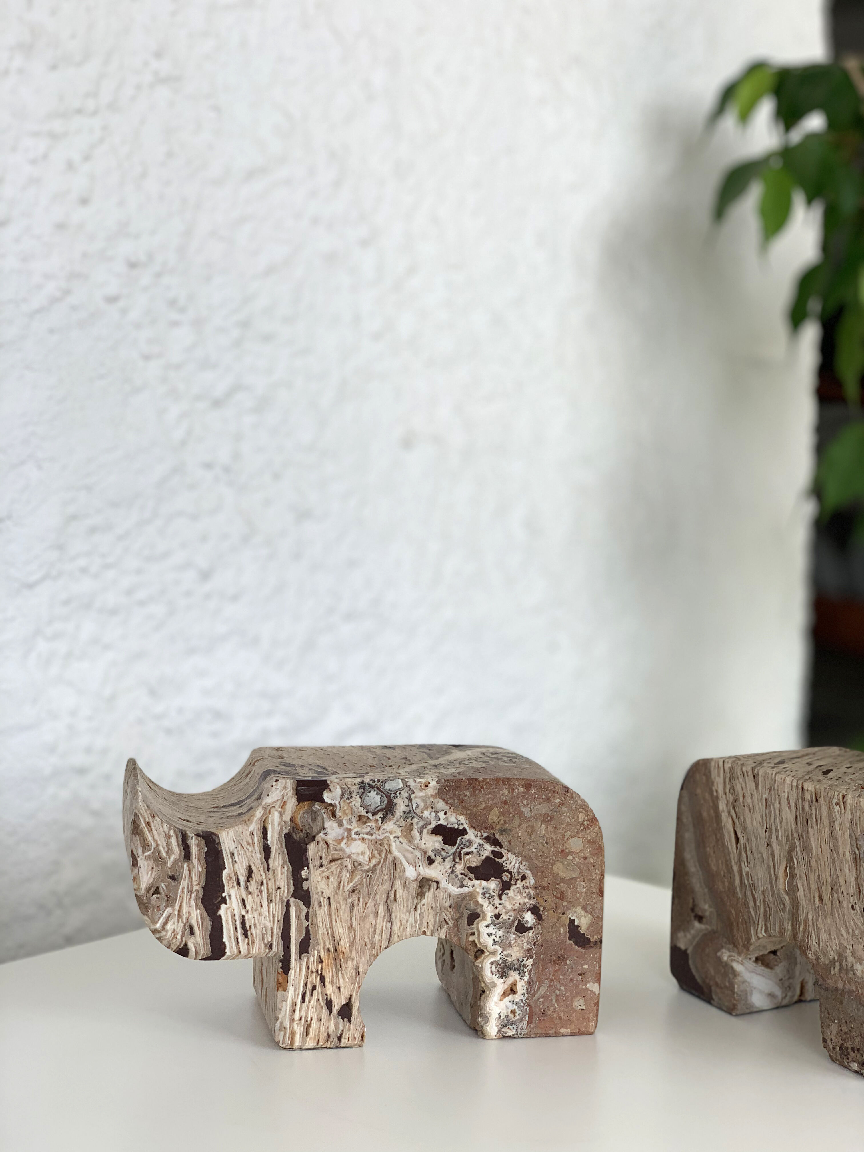 Pair of travertine rhinoceros bookends by Fratelli Mannelli, 1970s