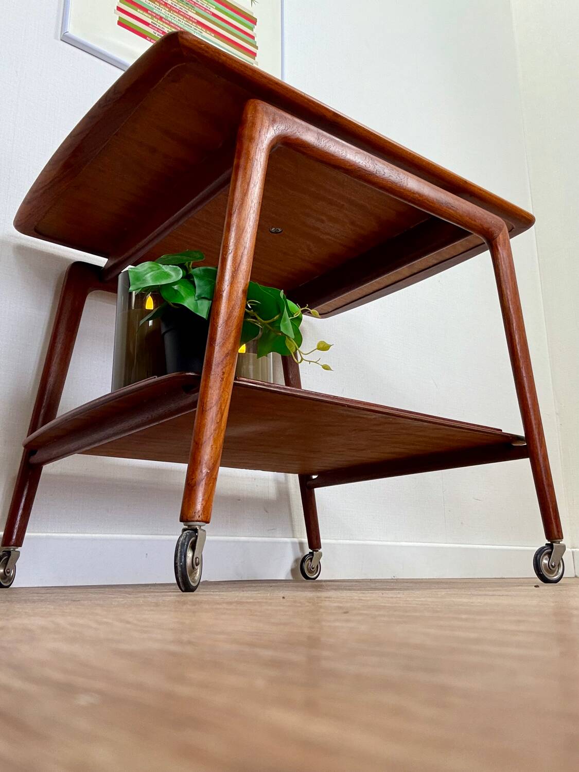 MK trolley by Arne Hovmand-Olsen
