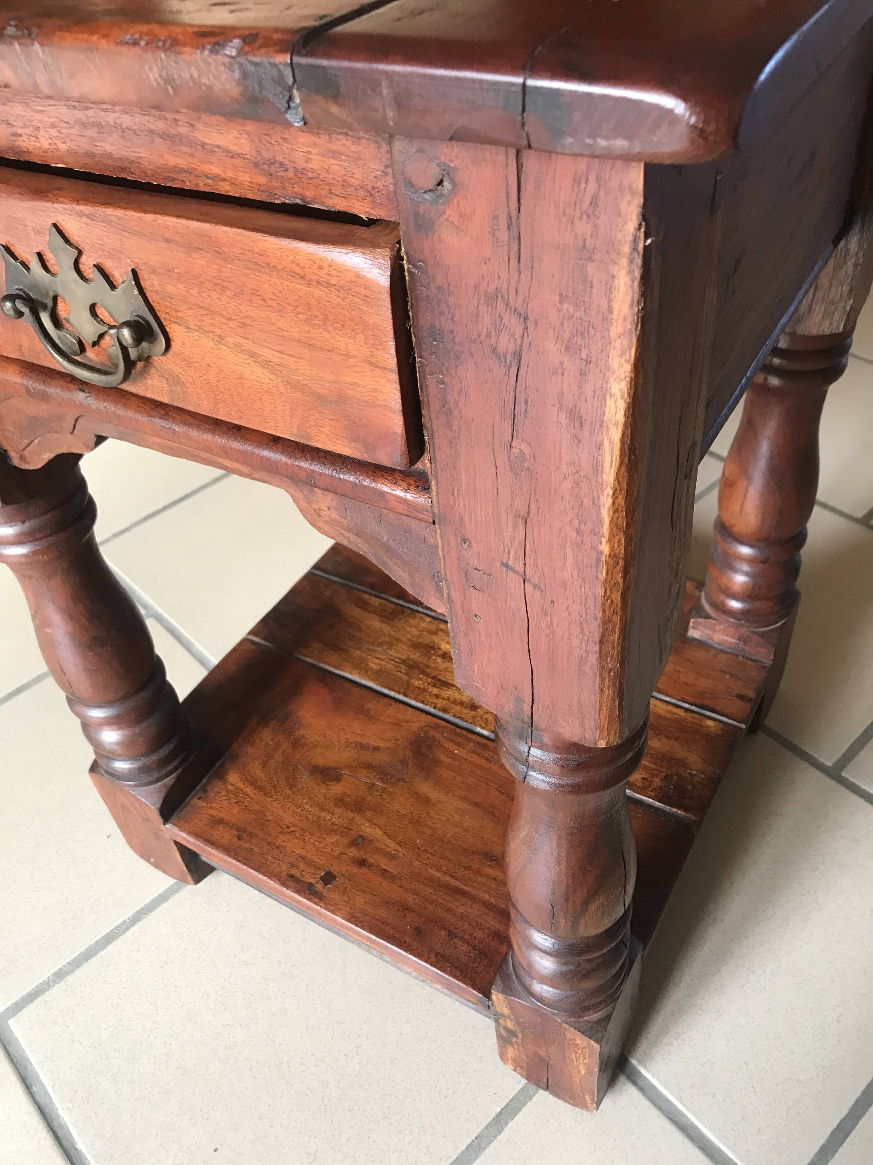 Small antique-style piece of furniture