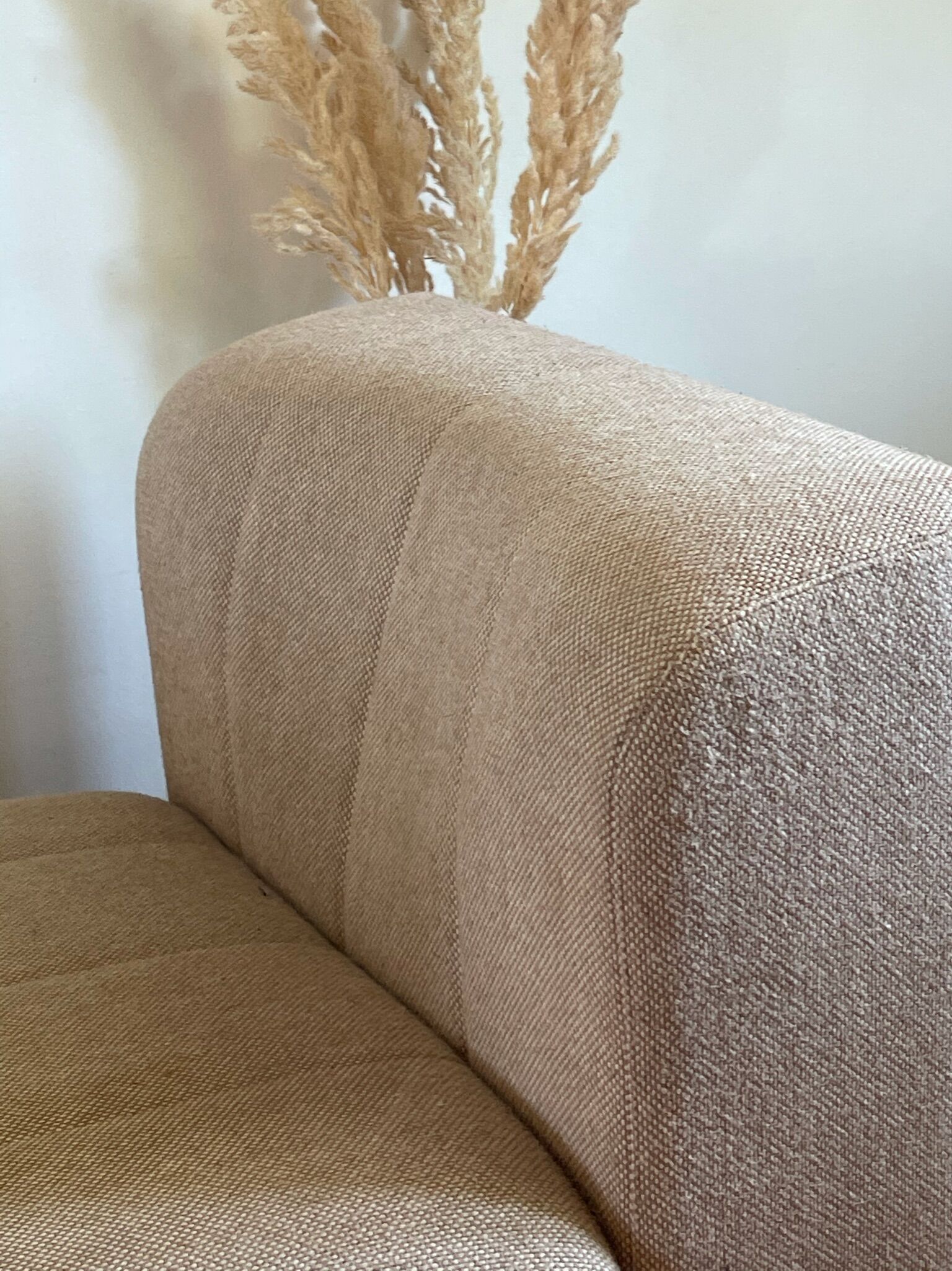 Pair of "Novemila" armchairs by Tito Agnolin Arflex