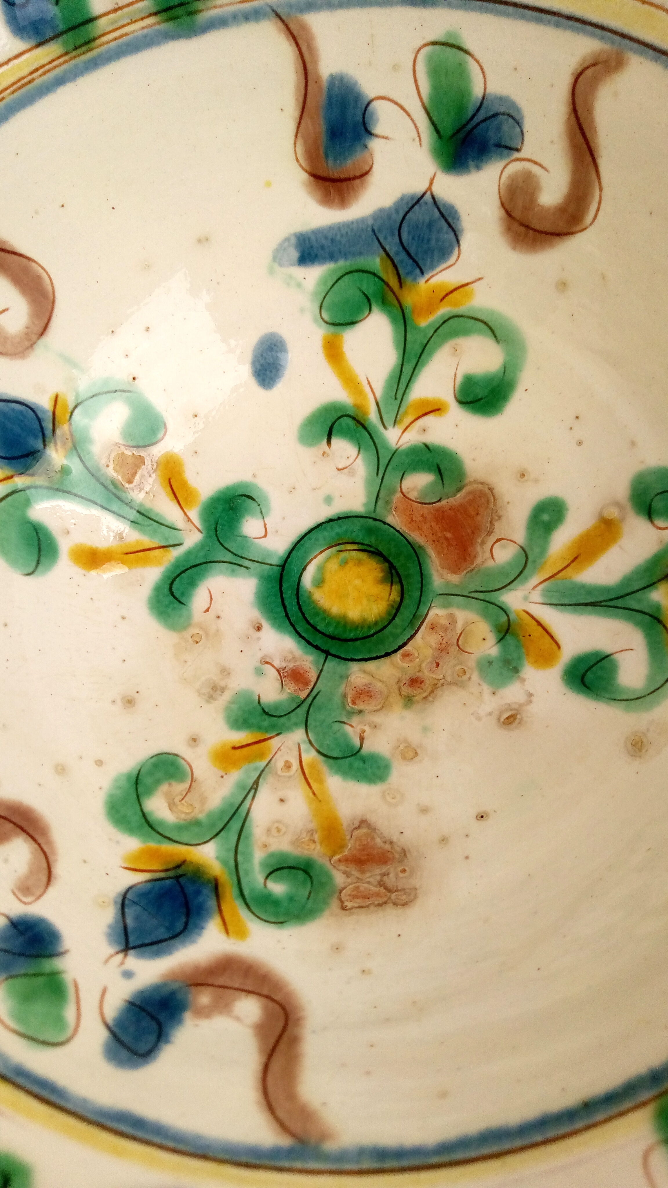 Xxl bowl with mediterranean motifs