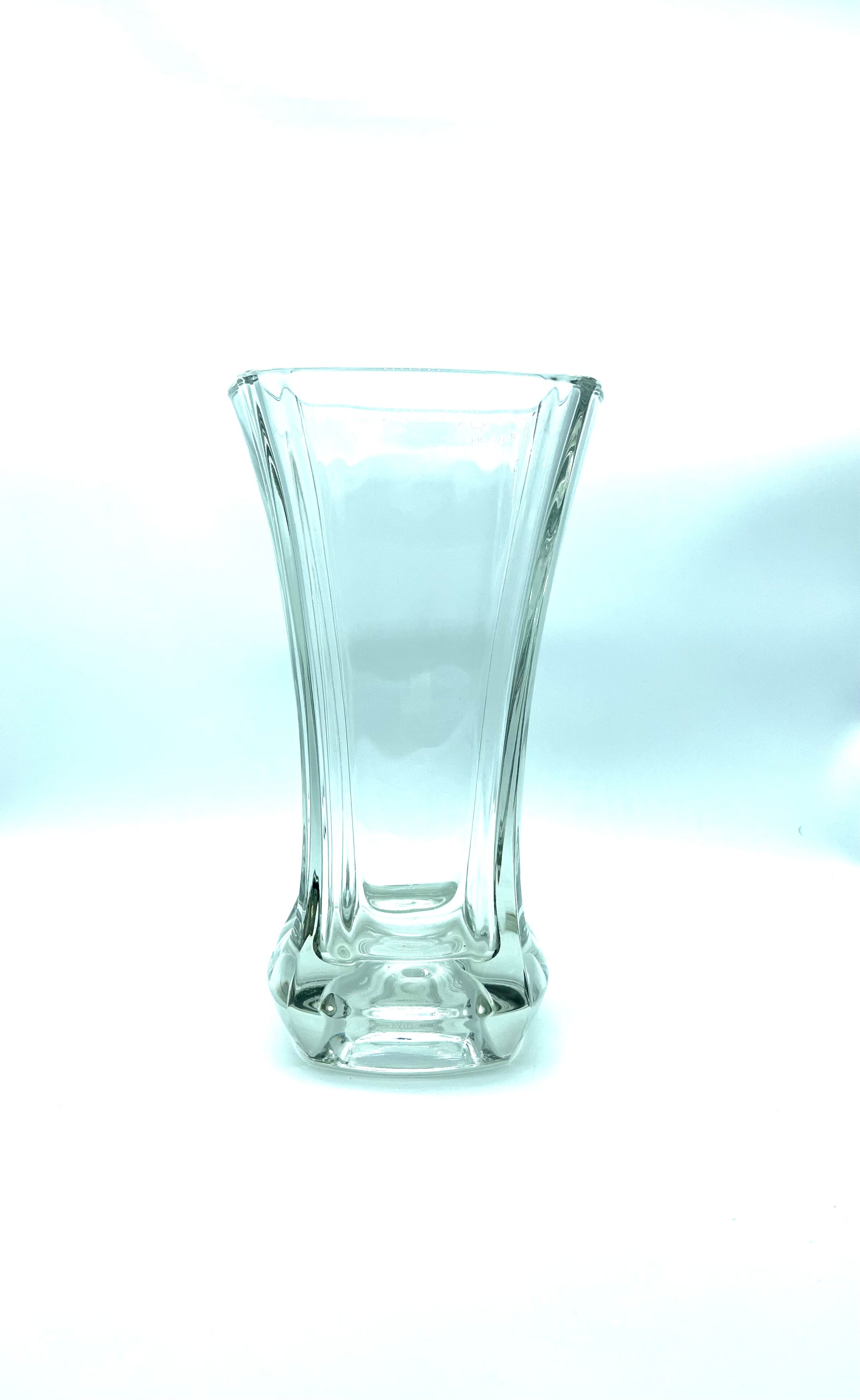 Glass vase 24cm