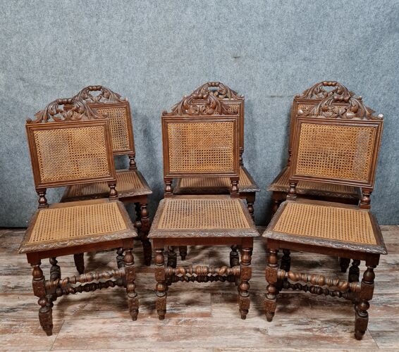 Série de 6 chaises renaissance en chêne massif vers 1850
