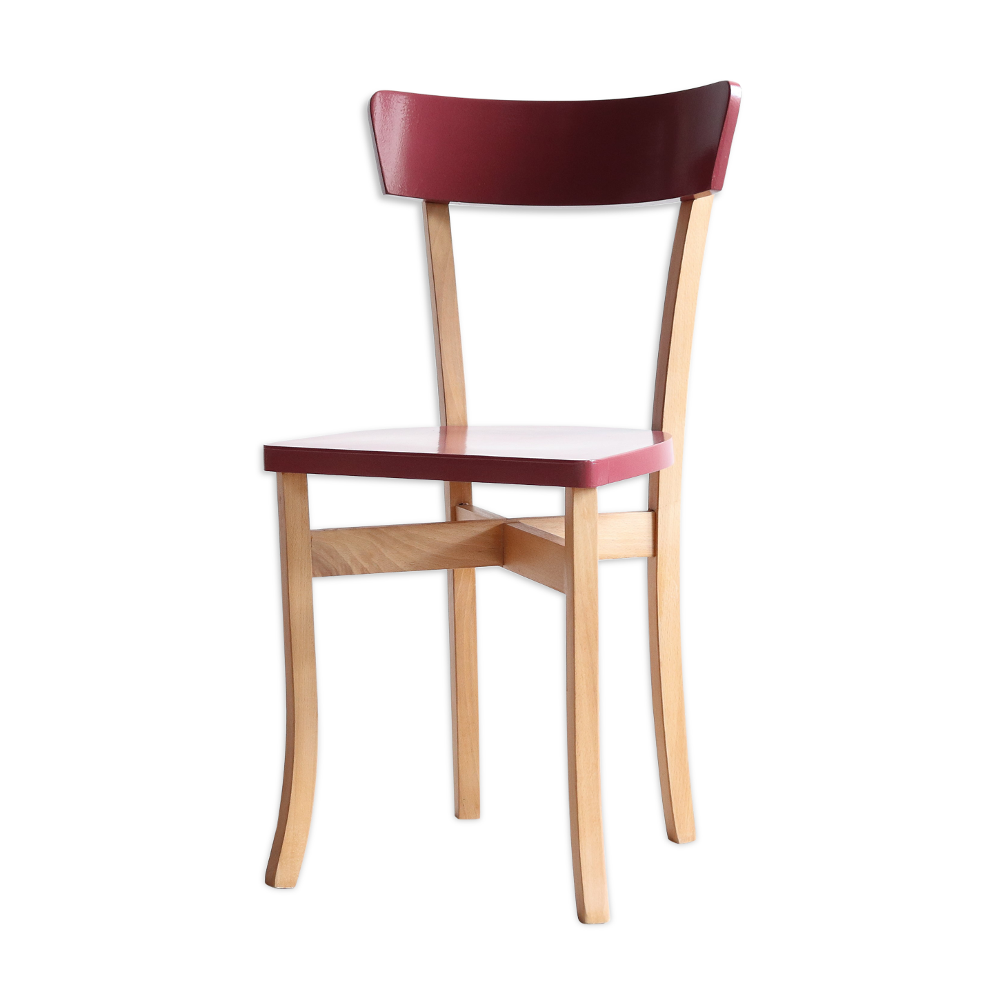 Vintage wooden bistro chair revisited