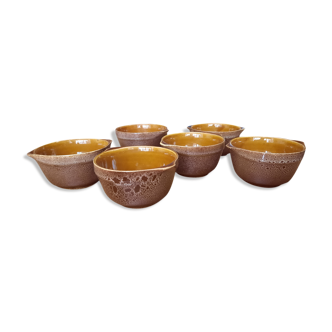 Set of six vintage ceramic bowls