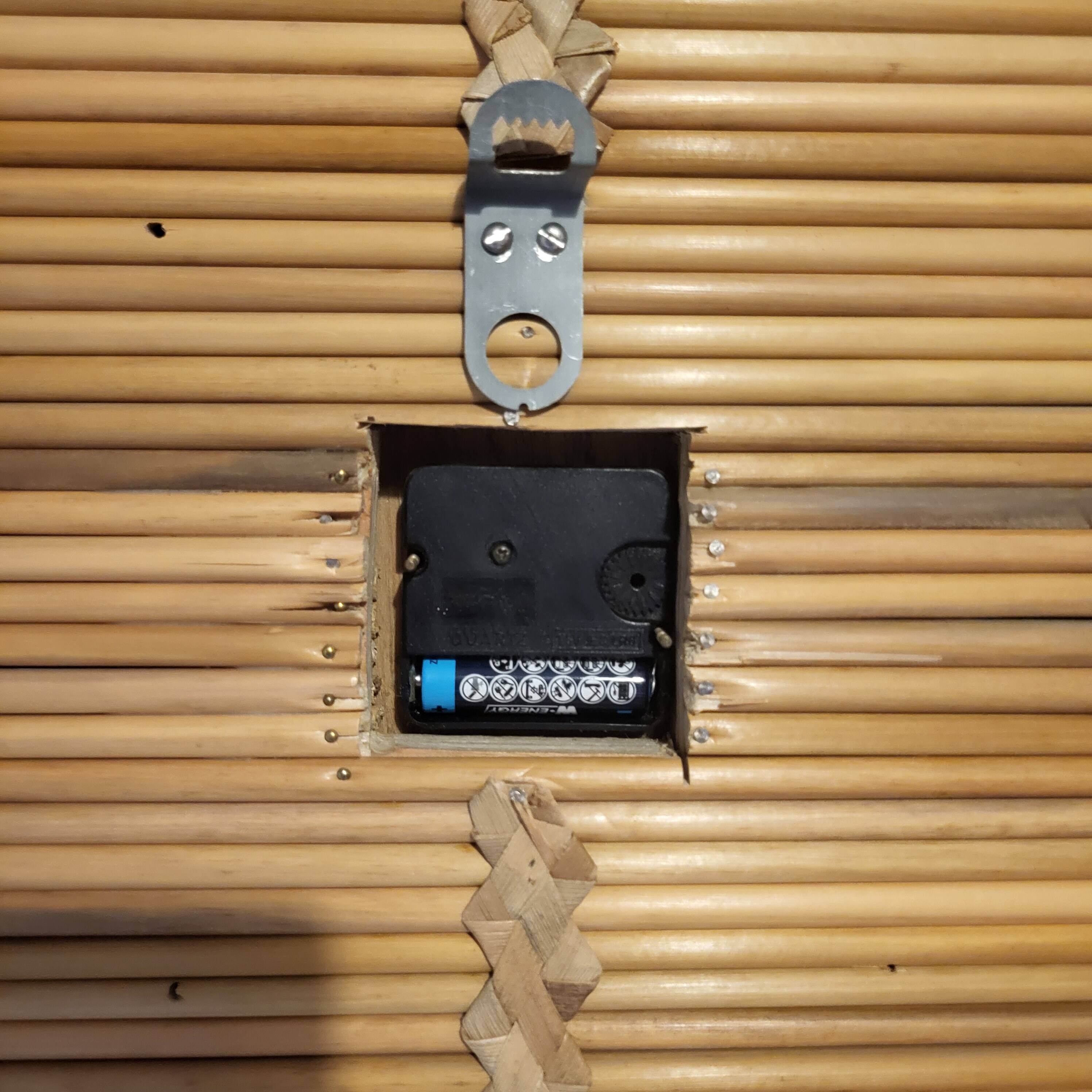 Horloge Kiple ,en bambou et billes ,année 60