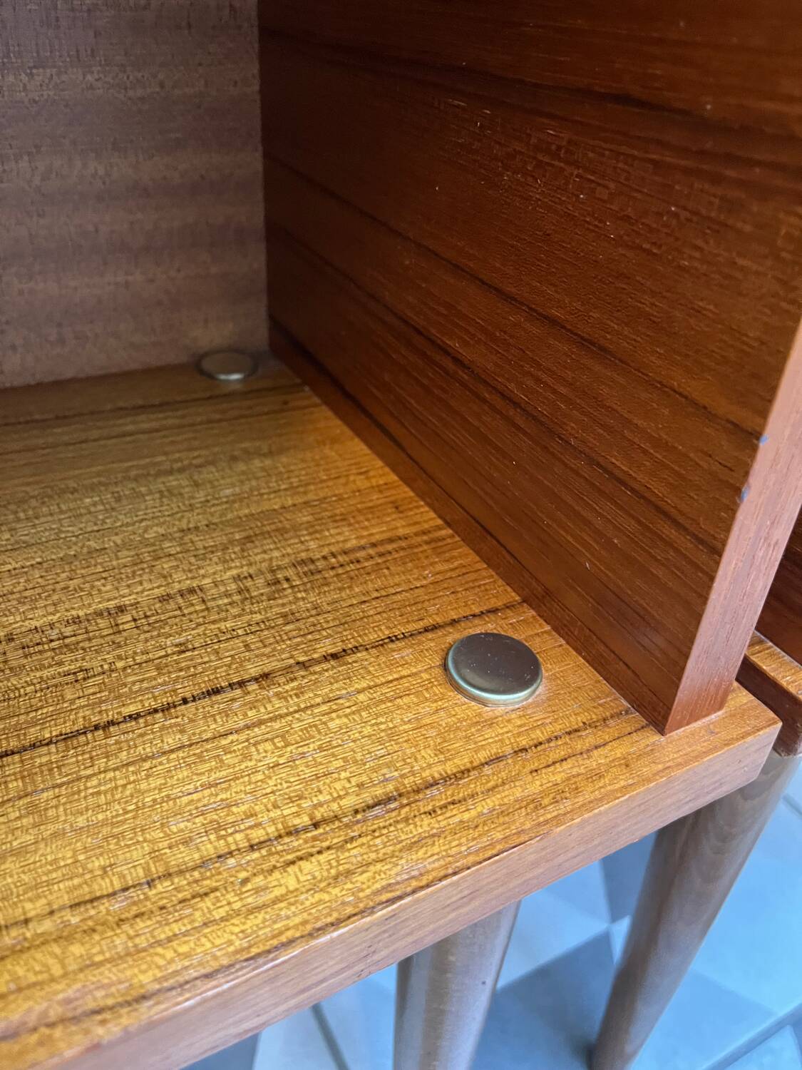 Pair of bedside tables with tapered legs, 1960s/70s