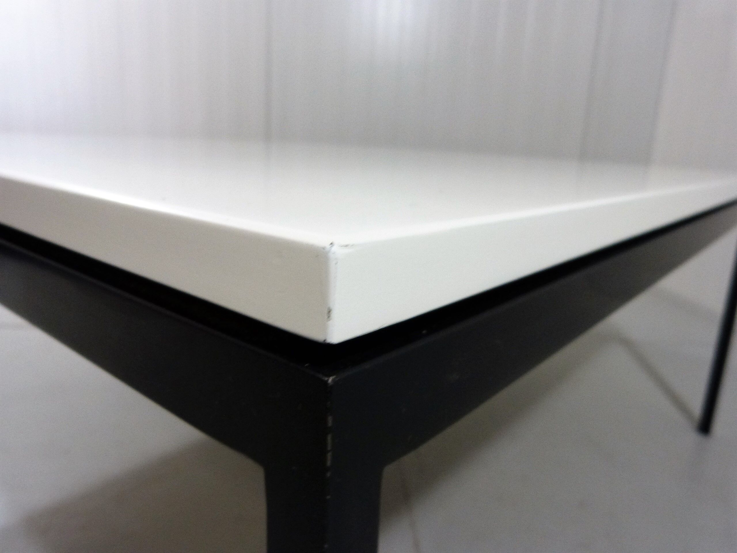 Coffee table by Knoll International, 1960’s
