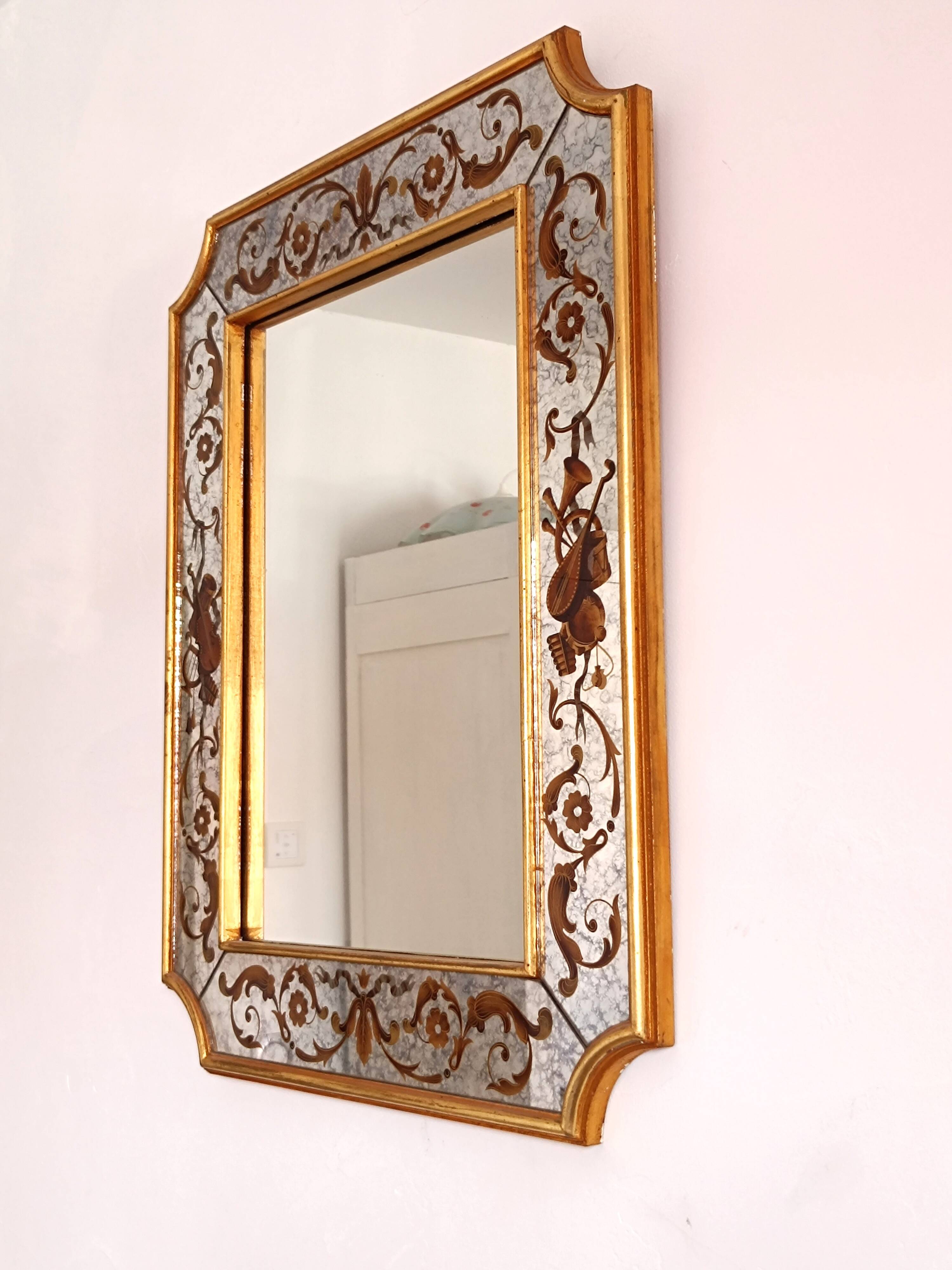 Eglomised glass mirror 75 X 60 cm