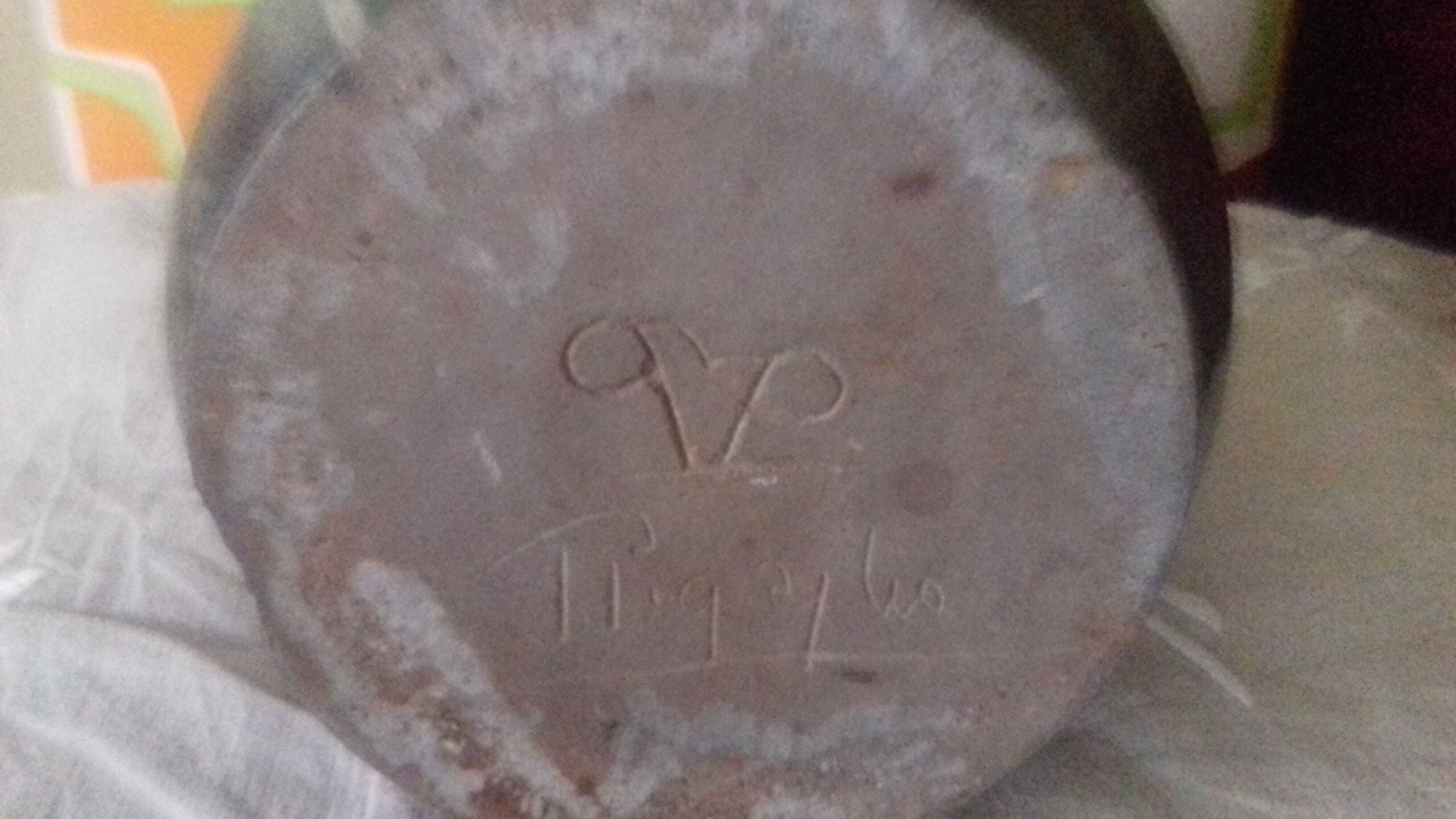 Ceramic vase stone sign pigaglio