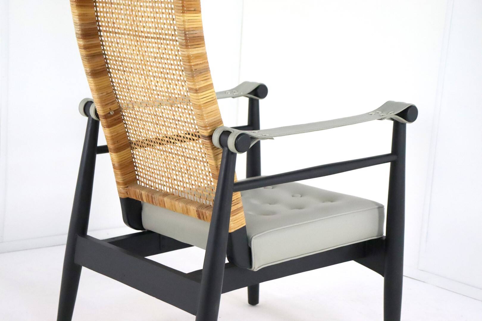 Fauteuil attr. J.P. Muntendam | dutch mid century design