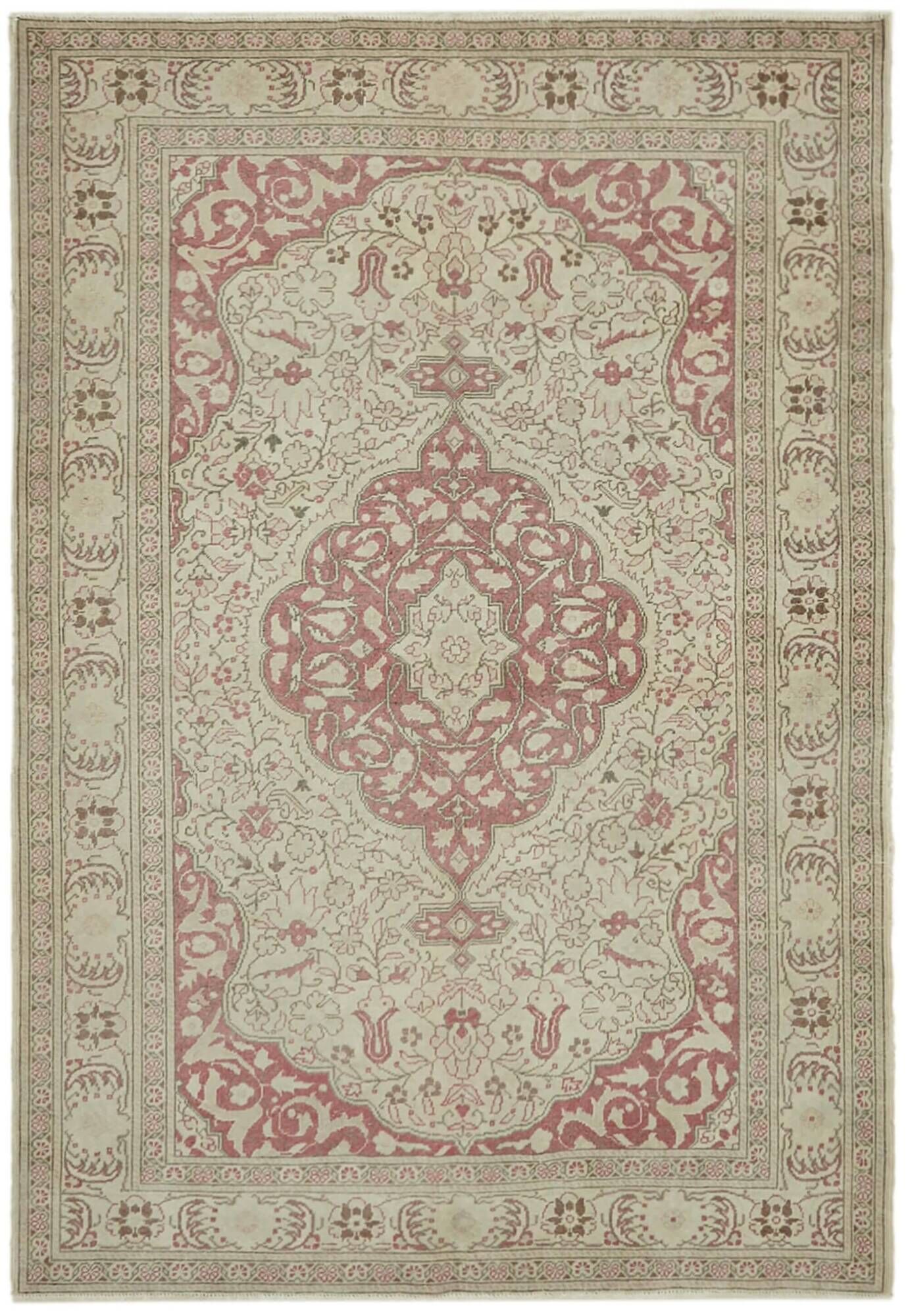 Turkish Vintage Anatolian Rug 153 cm x 220 cm