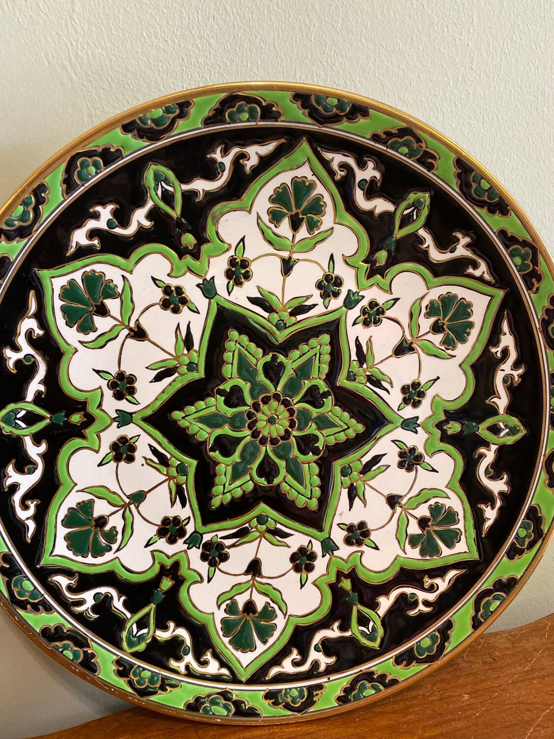 Decorative plate